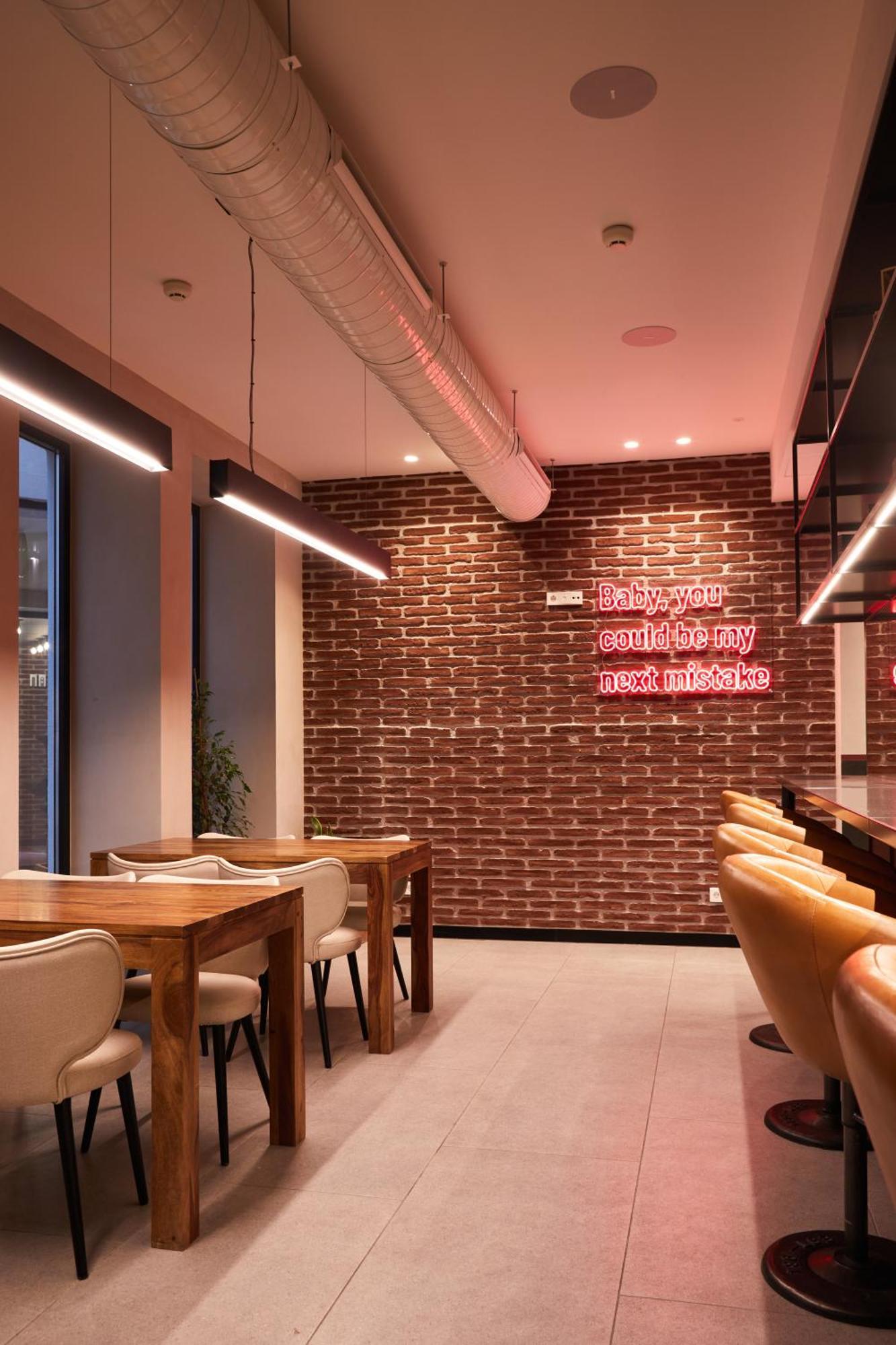 Latroupe Prado Hostel Madrid Luaran gambar