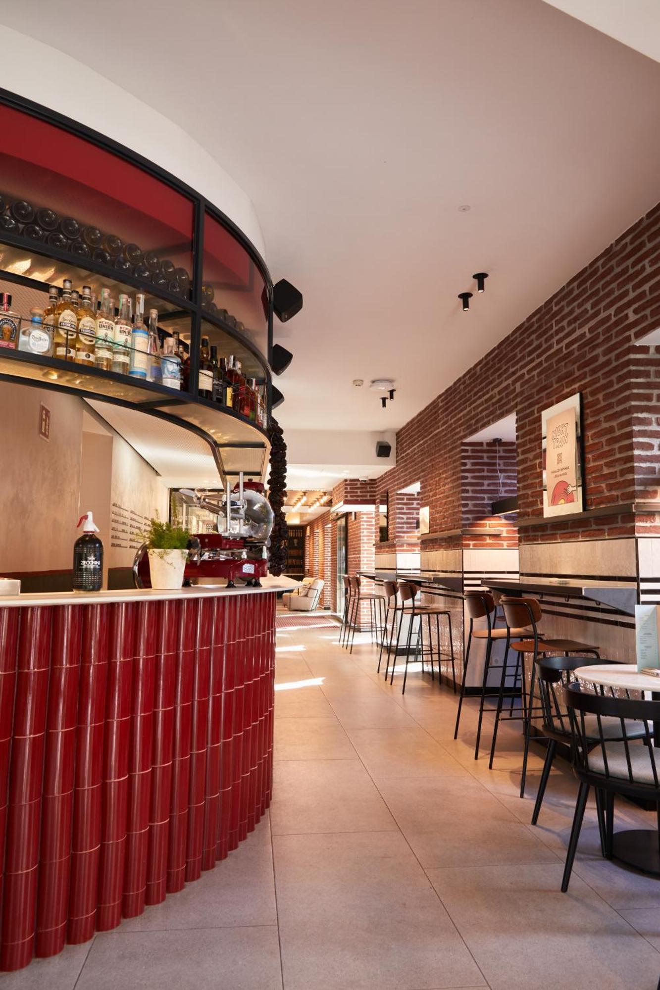 Latroupe Prado Hostel Madrid Luaran gambar